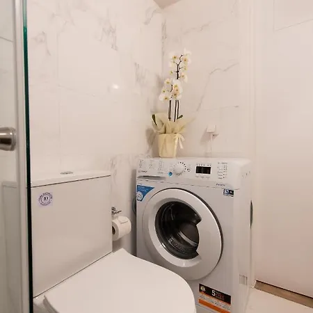 Medluxe Business * Athens